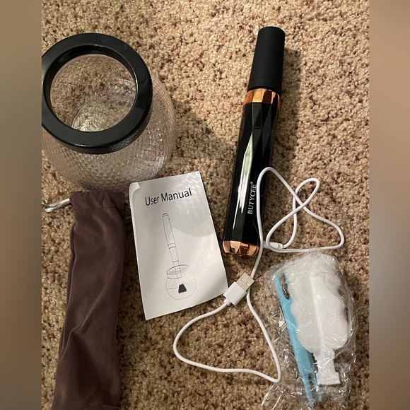 Makeup Brush Cleaner (Portable) - Picture 3 of 3